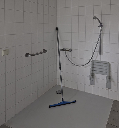 Sanitärgebäude dusche behinderten toilette 500x540